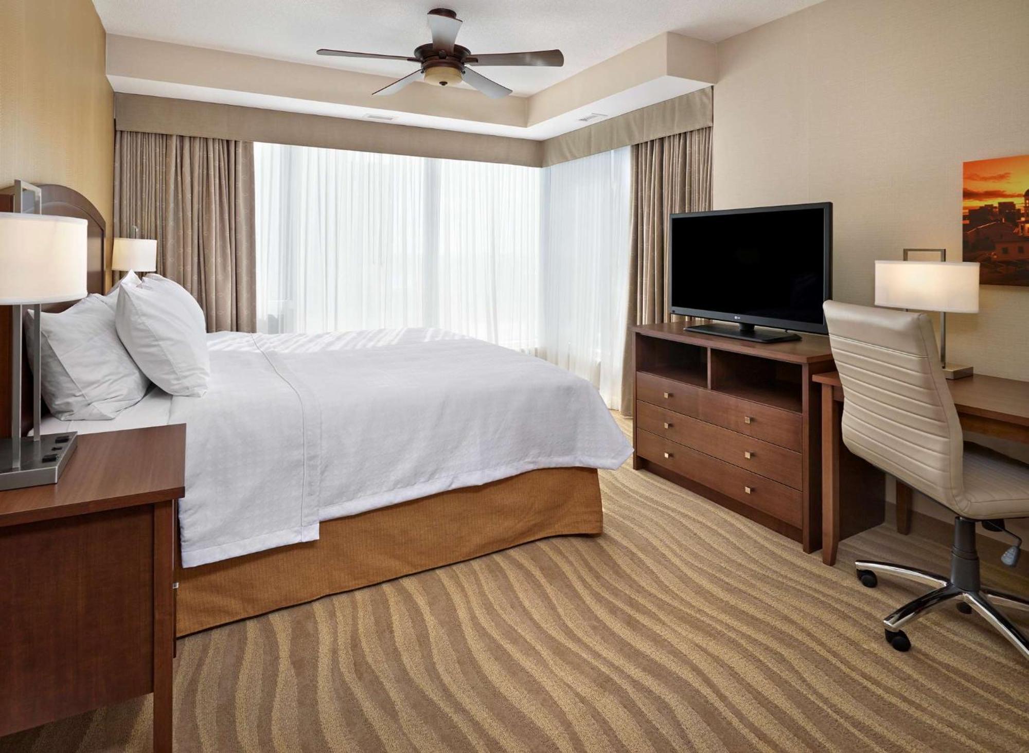 King Suite with Sea View,1551384361:JPEG