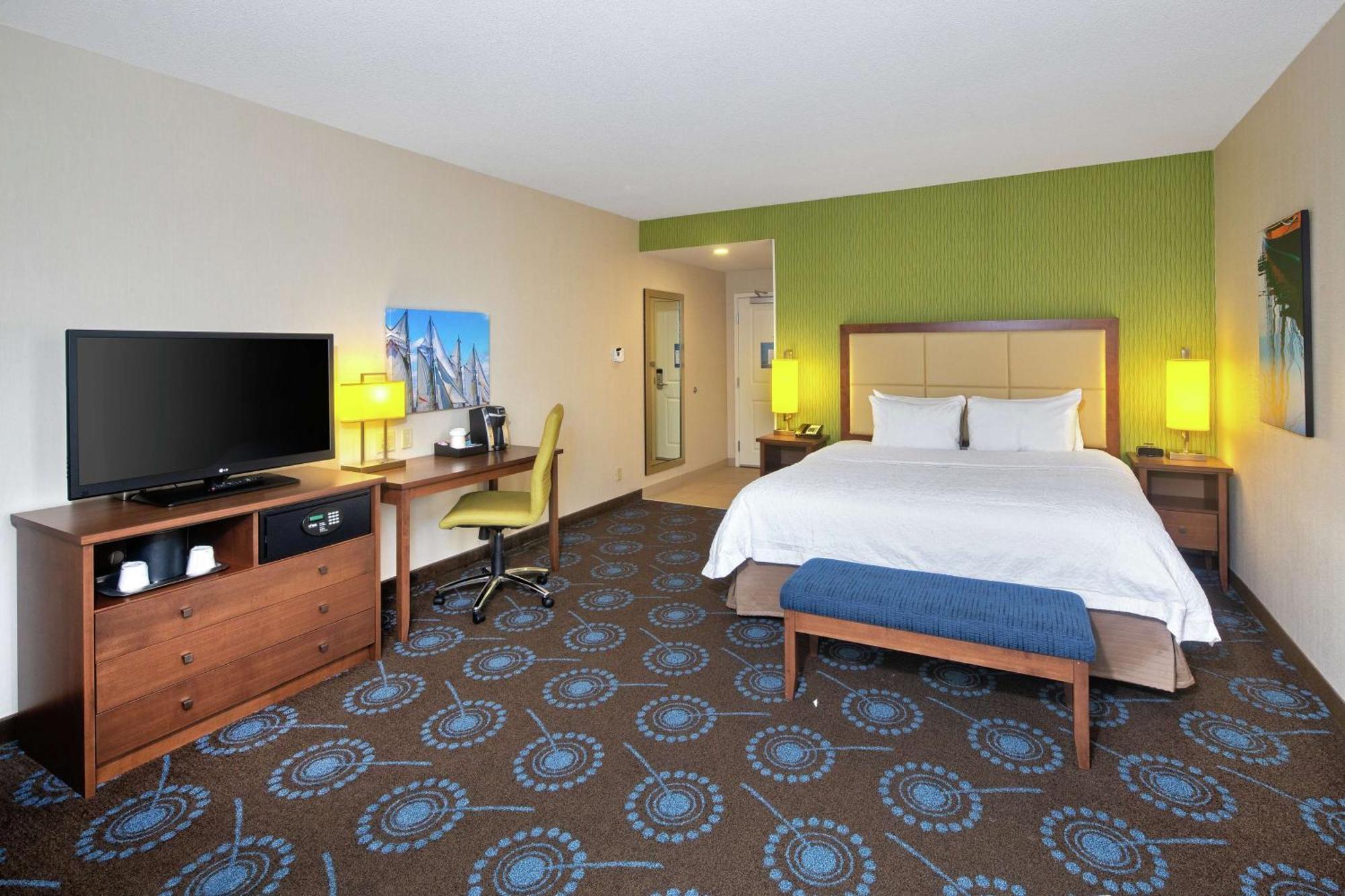 Premium King Room Harbour View Non-Smoking